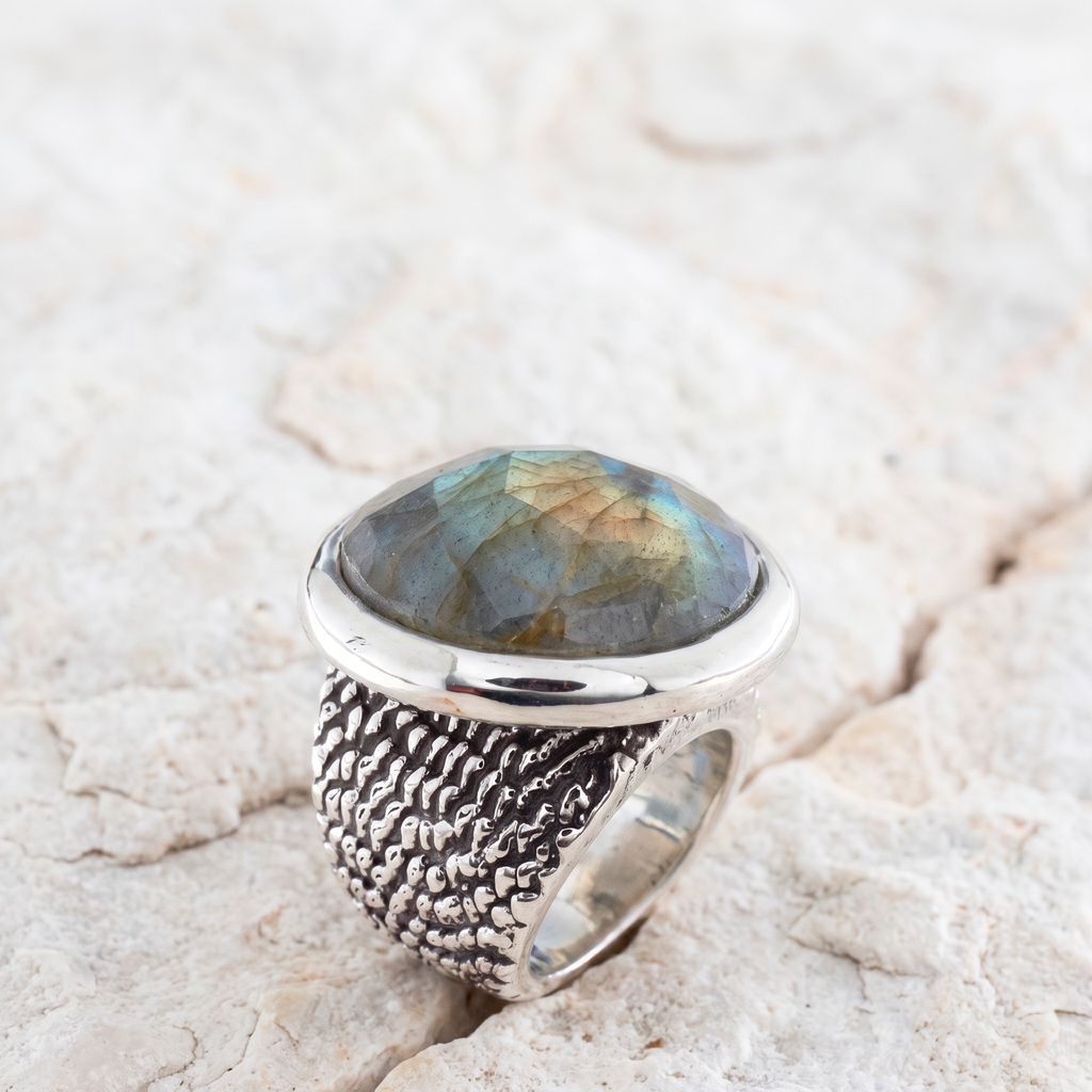 Anillo Prisma